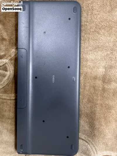 Logitech k400 plus keyboard with trackpad 3