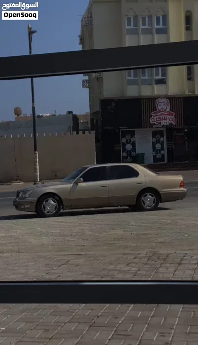 لكزس LS LS 400 2