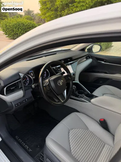 Toyota Camry SE 4