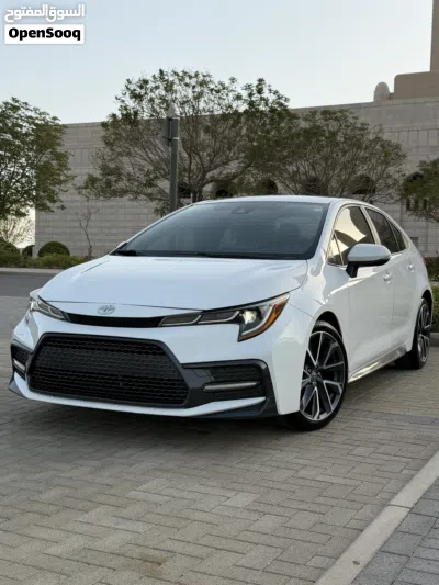 Toyota Corolla SE 3