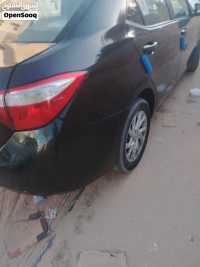 Toyota Corolla XLE 3