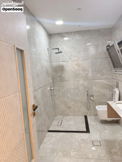 شقه للايجار ف ارض ازواوه عل رئيسي موقع سنتر 2500 4