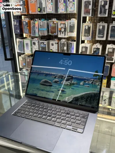 Macbook air ( M2 , 8 ram , 256 gb )// ماك بوك اير (M2 , 8, 256gb) 2