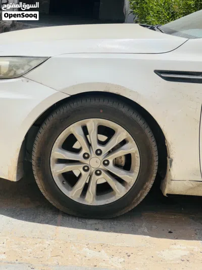 Kia K5 EX 3