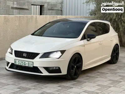 سيات ليون Standard 4