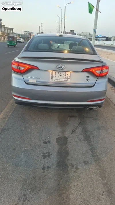Hyundai Sonata SE 2
