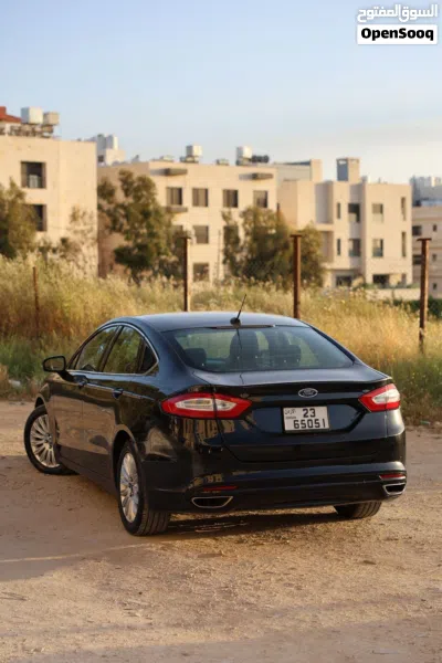Ford Fusion SE 4