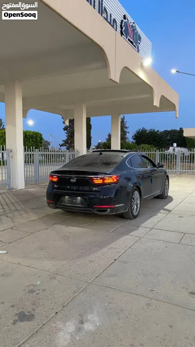 Kia Cadenza Premium 4