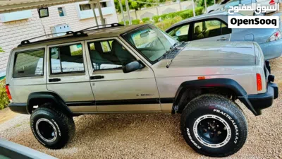 Jeep Cherokee Latitude LUX 4