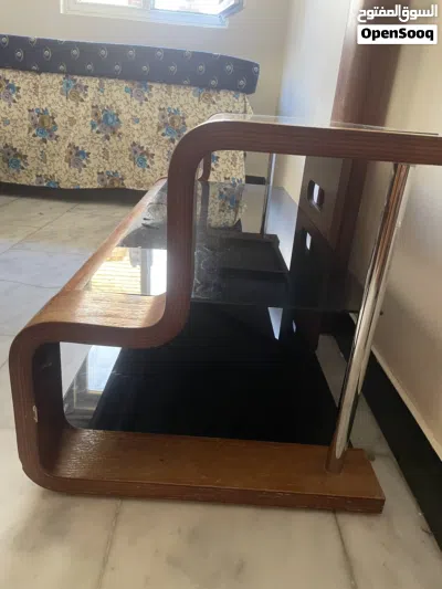 ميز تلفزيون خشب و جام 4