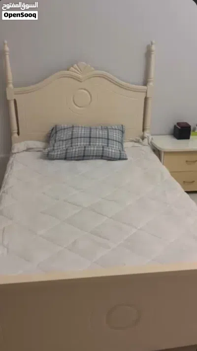 Two single beds with mattresses and bedside table (cream finish) 2