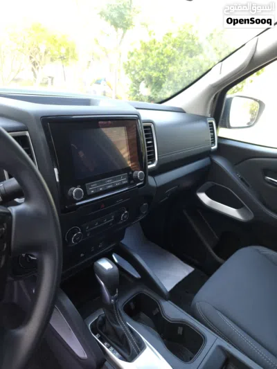 Nissan Frontier Crew Cab SV 4