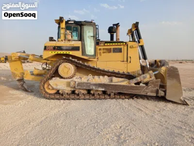 للبيع دوزر CAT D8R وكالة الامارات مع عقده في بيدو 3