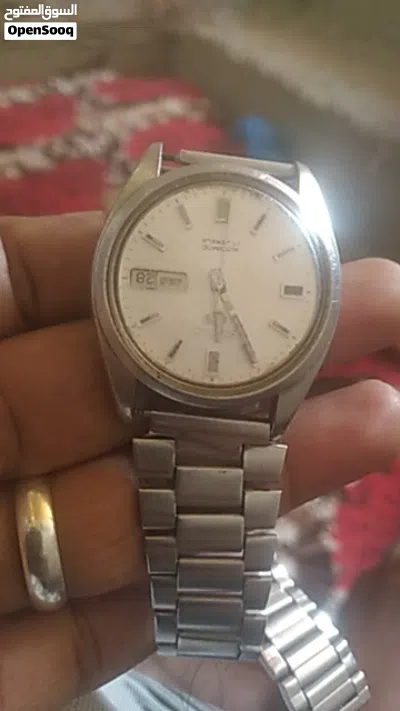 للبيع ساعات 4
