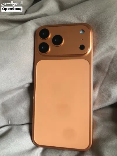 iPhone 17 pro max broken screen 2