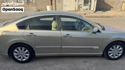 Renault Safrane Standard 4