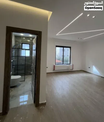 شقة للبيع مع رووف شبه جاهز 3