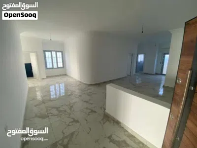مبنى حديث للإيجار – حي دمشق (طرابلس) 3