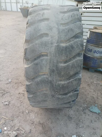 تاير لودر بحالة جيدة جداً 3