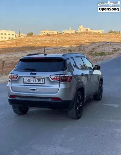 Jeep Compass Latitude 2