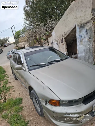 Mitsubishi Galant Standard 3