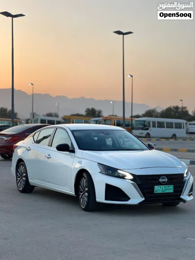 Nissan Altima SV 3
