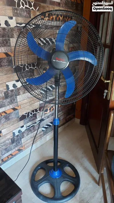 مروحة ماركة TEFAL AIR PRO POWER بحالة الوكالة 60 واط 3 سرعات 5 شفرات لون اسود وازرق 2