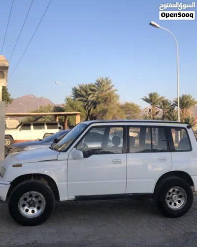 Suzuki Vitara GLX 2