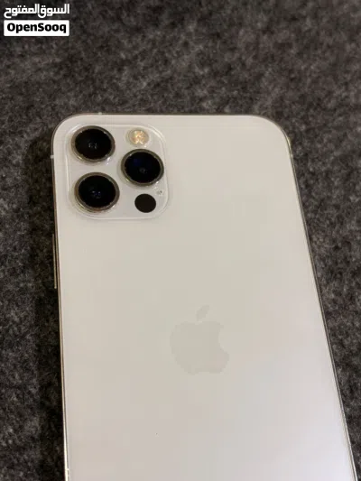 للبيع نظيف بسعر ممتازز iPhone 12 Pro 256GB 2