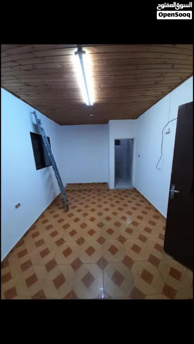 شقه روف صغيره فارغ للايجار 3