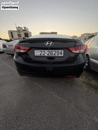 Hyundai Avante Limited 3