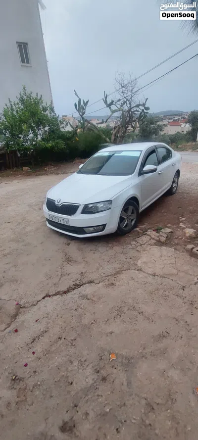 سكودا اوكتافيا Standard 2