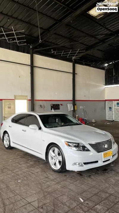 Lexus LS LS 460 2