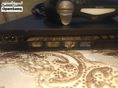 بلايستيشن 4 سليم (PS4 Slim) مميز جداً مع ايد أصلية ولعبة FC 25 الأحدث - نظافة تامة! 3