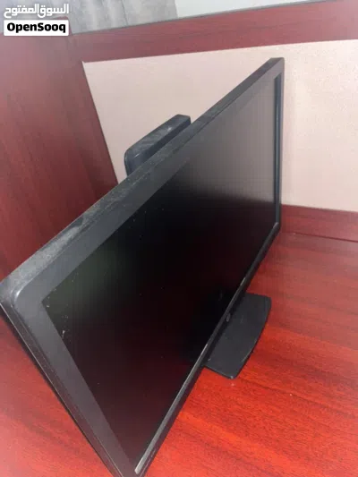 شاشة hp مستعمل نظيف تعال و افحص 60 Hz 23 انش FHD السعر 12 ريال فقط سعر مغررررري 4