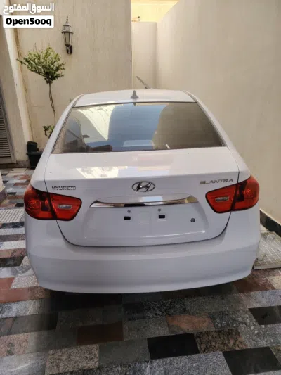 هيونداي النترا SE 4