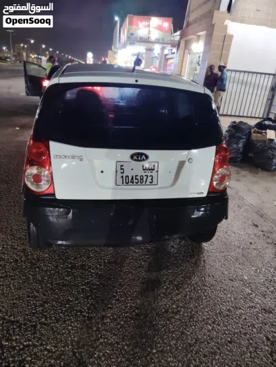 Kia Picanto EX 4
