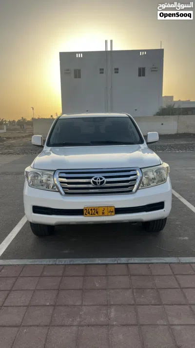 تويوتا لاند كروزر GX 3