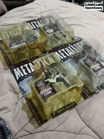 مجموعة نادرة لفرقة ميتاليكا إصدار 2001 METALLICA action figure set of 4 2