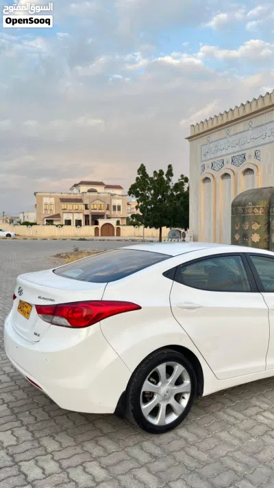 Hyundai Elantra GLS 4