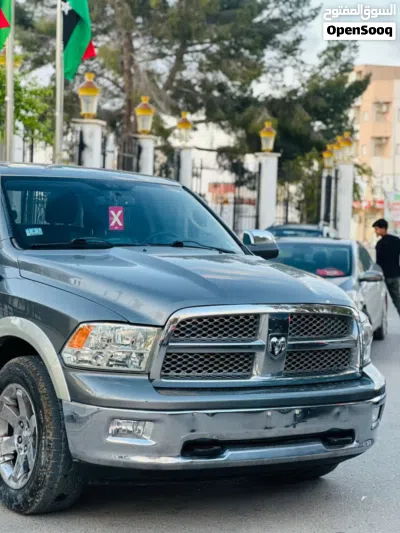 Dodge Ram Laramie 3