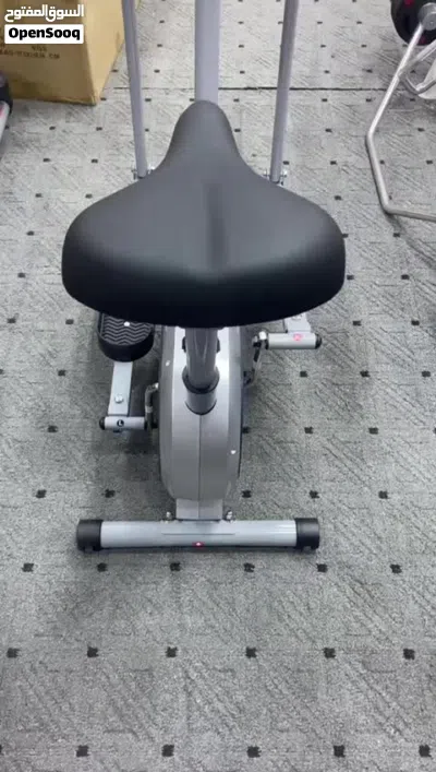 كروس مغناطيسي صامت يحمل وزن 120 كغم شاشه توضح جميع المعلومات مكفول سنتين كرسي متحرك word fitness 2