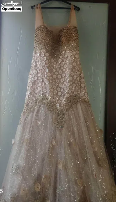 ملابس اوروبي 1300 قطعة مشكل 2