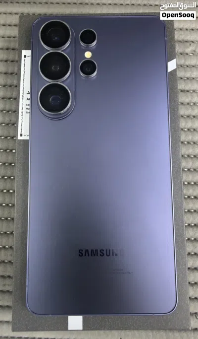 Samsung Galaxy S26Ultra 256GB Violet Used. 3