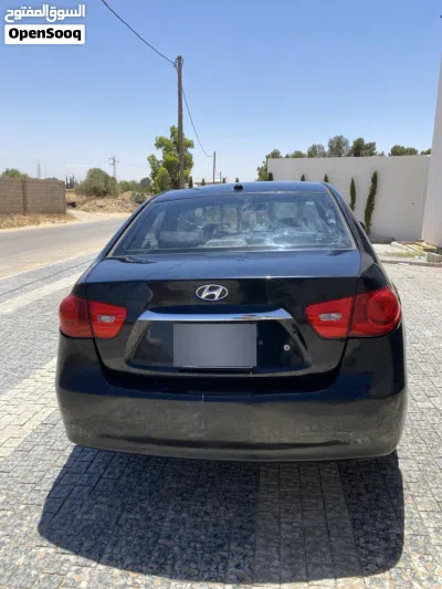 Hyundai Avante SE 2