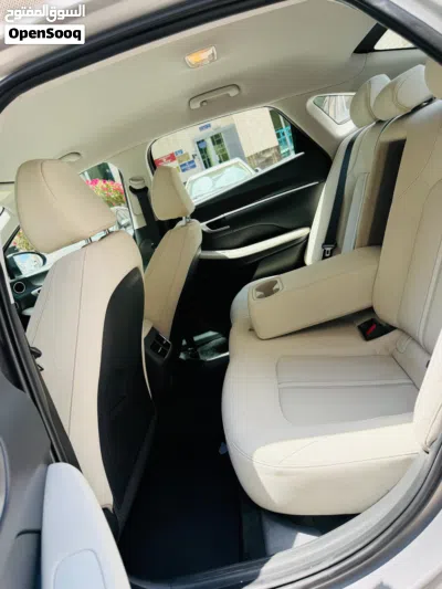 Hyundai Sonata Sport 4