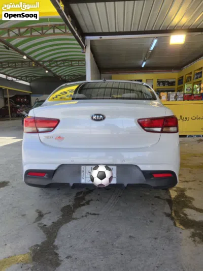 Kia Rio Standard 3