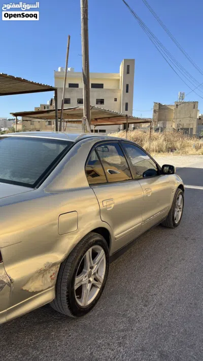 Mitsubishi Galant Standard 4