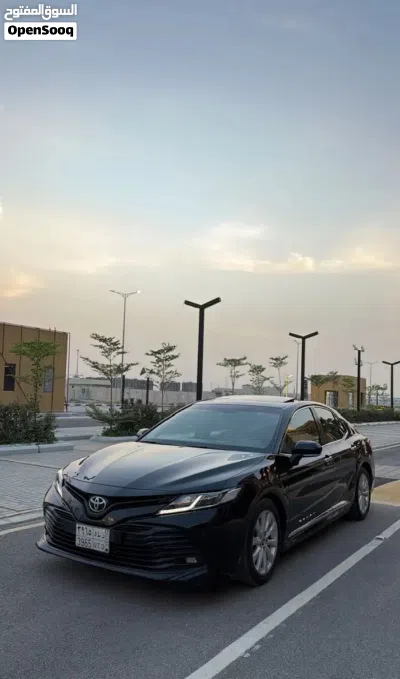 تويوتا كامري GLE 2