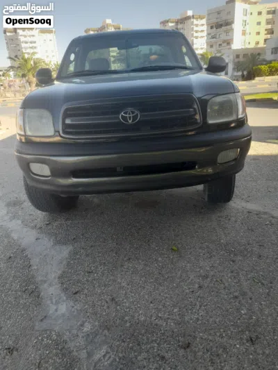 Toyota Tundra SR5 2